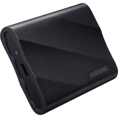 Samsung MU-PG2T0BW T9 Portable SSD 2 TB. Transfer speed up to 2000 MB/s. 
Write Speed up to 1950MB/s. USB 3.2 (Gen2x2. 20Gbps). AES 256-bit hardware encryption. 
Windows®. macOS®. Android™ Compatible  Colour: Black