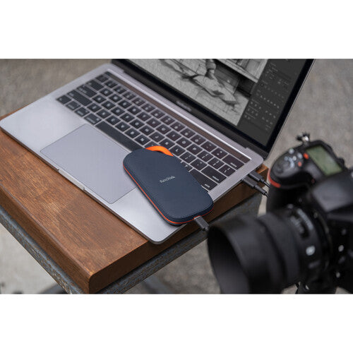 SanDisk Extreme PRO with USB4, 2TB, 40Gbps, up to 3800 MB/s read, up to 3700MB/s write speed